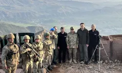 Korgeneral Metin Tokel, Selçuk Bayraktar ve Ahmet Akyol'dan sınır birliklerine bayram ziyareti