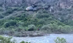 Hakkari'de asma toplarken yaralanan kadın askeri helitopterle kurtarıldı