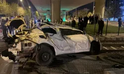 Kayseri'de korkunç kaza! Yolcu treni ve otomobil çarpıştı