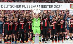 Leverkusen, sezonu namağlup şampiyon tamamladı