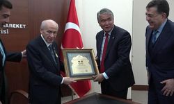 MHP Lideri Bahçeli'ye onur madalyası