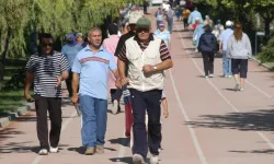 Yaşlılık döneminde egzersiz Alzheimer ve demans riskini düşürüyor