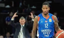 Anadolu Efes'te Clyburn ile yollar ayrıldı