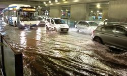 Ankara yine sele teslim! Metrolar bu defa bariyerle kapatıldı