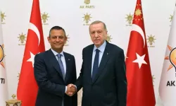 Başkan Erdoğan'ın görüşmeleri devam ediyor: Özgür Özel'le bayramlaştı