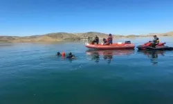 Feribottan baraja atlayan kişinin cansız bendeni bulundu