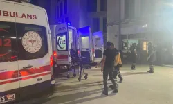 Kamyonet, karşı yönden gelen tankerle çarpıştı: 1 ölü, 8 yaralı