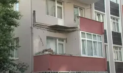 Kartal'da 5 katlı binanın balkonu çöktü