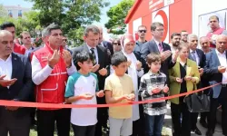 Van'da Türk Kızılay Sosyal Destek Merkezi açıldı