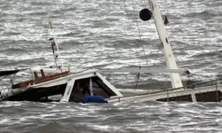 Balık tutmak için açıldıkları kayık battı: 2 ölü