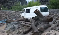 Erzurum'da etkili olan şiddetli yağışlar sele neden oldu: Okul, sağlık ocağı ve 10 ev hasar gördü