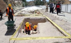 Kapadokya'da müthiş keşif! Ulaşıma kapatılan yolun altından nekropol çıktı