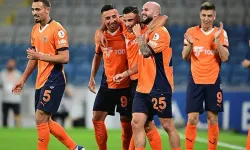 6 gollü maçta Başakşehir, Alanyaspor'u son anlarda yıktı