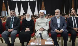 Diyanet İşleri Başkanı Erbaş öğrencilere seslendi: Siz aynı zamanda yürüyen Kur'anlar olacaksınız