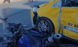 Alanya'da taksiyle motosiklet çarpıştı: 1 ölü