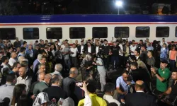 Turistik Tatvan treni ikinci yolculuğunu tamamladı