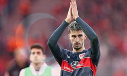 Atakan Karazor, VfB Stuttgart forması giyiyor