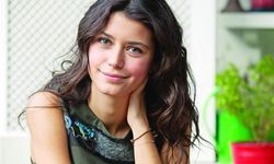 Beren Saat’in Yeni Projesindeki Sürpriz İsimler Açıklandı!