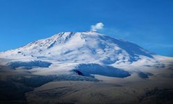 Erebus dağı altın toz saçıyor! Bin kilometre uzağa kadar erişiyor