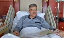 Abdullah Gül'ün 29 Ekim paylaşımındaki dikkat çeken detay! Her bayram aynı şeyi yapıyor