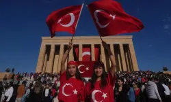 Anıtkabir 745 bini aşkın ziyaretçiyi ağırladı