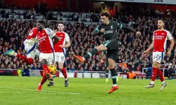 Arsenal ile Liverpool 2-2 berabere kaldı