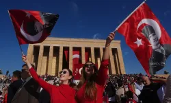 Tüm yurdu Cumhuriyet coşkusu sardı! Her yer kırmızı- beyaza büründü