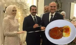 Düzcelilere domuz yediren Murat Saydam'ın, Düzce Belediye Başkanı Faruk Özlü ile fotoğrafları çıktı!