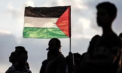 Hamas'tan direnişin birinci yılında İsrail'e roket!