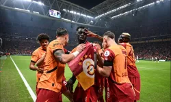 Dev derbide Galatasaray evinde Beşiktaş’ı devirdi