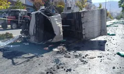 Kayseri' de freni patlayan kamyonet dehşet saçtı! 1 ölü, 1'i ağır 6 yaralı