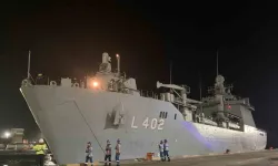 Lübnan'dan tahliye edilen Türkler yurda ulaştı! TCG Bayraktar gemisi Mersin Limanı'nda