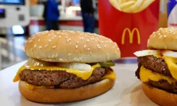 McDonald's'ta bakterili hamburger krizi! Etkilenen sayısı gün geçtikte artıyor