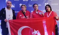 Milli halterci Medine Saime Balaban'dan bronz madalya