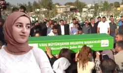 Cansız bedeni Van Gölü kıyısında bulunmuştu... Rojin son yolculuğuna uğurlandı