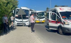 Antalya'da tur midibüsleri kaza yaptı! 12 yaralı!