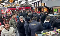 1 TL'lik döner kampanyası insanları metrelerce sıraya soktu!