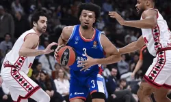 Anadolu Efes son çeyrekte yıkıldı