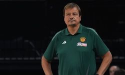 Ergin Ataman'dan üzücü haber! Hastaneye kaldırıldı