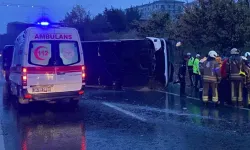 İstanbul'da yolcu otobüsü devrildi: 2 kişi öldü, 15 kişi yaralandı