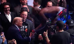 UFC şampiyonu Jones'tan Trump'a dans jesti!