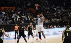 Mersin Spor, Anadolu Efes'e  mağlup oldu