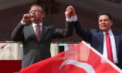 Özgür Özel Silivri'de Ahmet Özer'i ziyaret ediyor!