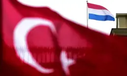 Türkiye ve Hollanda arasında imzalar atıldı