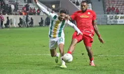 Amedspor sahasında Şanlıurfaspor'u 2-1 mağlup etti