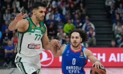 Anadolu Efes 3. çeyrek şov yaptı! Panathinaikos’u farklı geçti