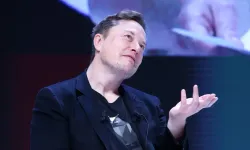 Elon Musk hızını alamayıp Fed'i de eleştirdi!