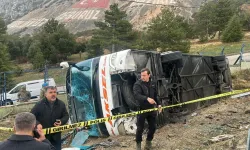 Isparta'da otobüs şarampole devrildi! 1 ölü, 18 yaralı