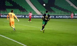 Sakaryaspor, Boluspor'u 2-1 mağlup etti