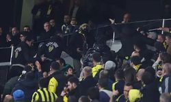 Fenerbahçe tribünlerinde taraftarlar arasında arbede yaşandı